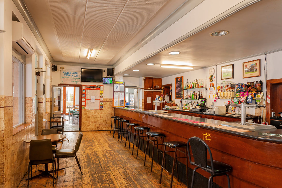 One Minute Read - Our Neighbourhood, a local's guide.